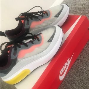 7.5 Nike Air Max